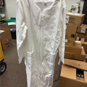Miss Elaine Soft White Zip-Up Robe